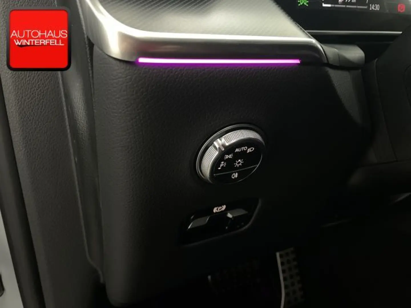 GLC 300 e 4M AVANTGARDE MEMO+MASSAGE+BURMESTER+