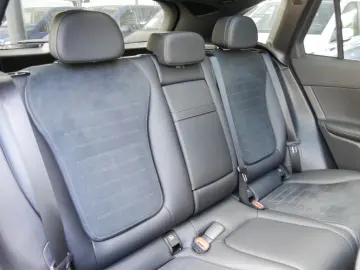 GLC 300 4M AMG|NAV|KEYL|PANO|AHK|LED|360°|MEMORY