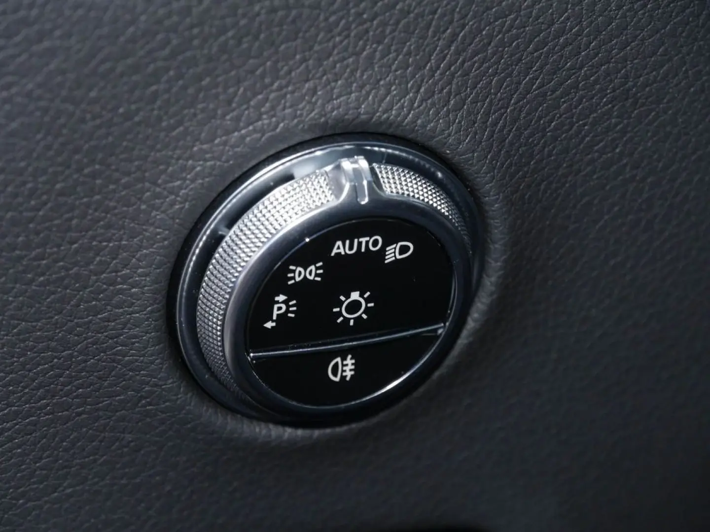 GLC 300 4M AMG|NAV|KEYL|PANO|AHK|LED|360°|MEMORY