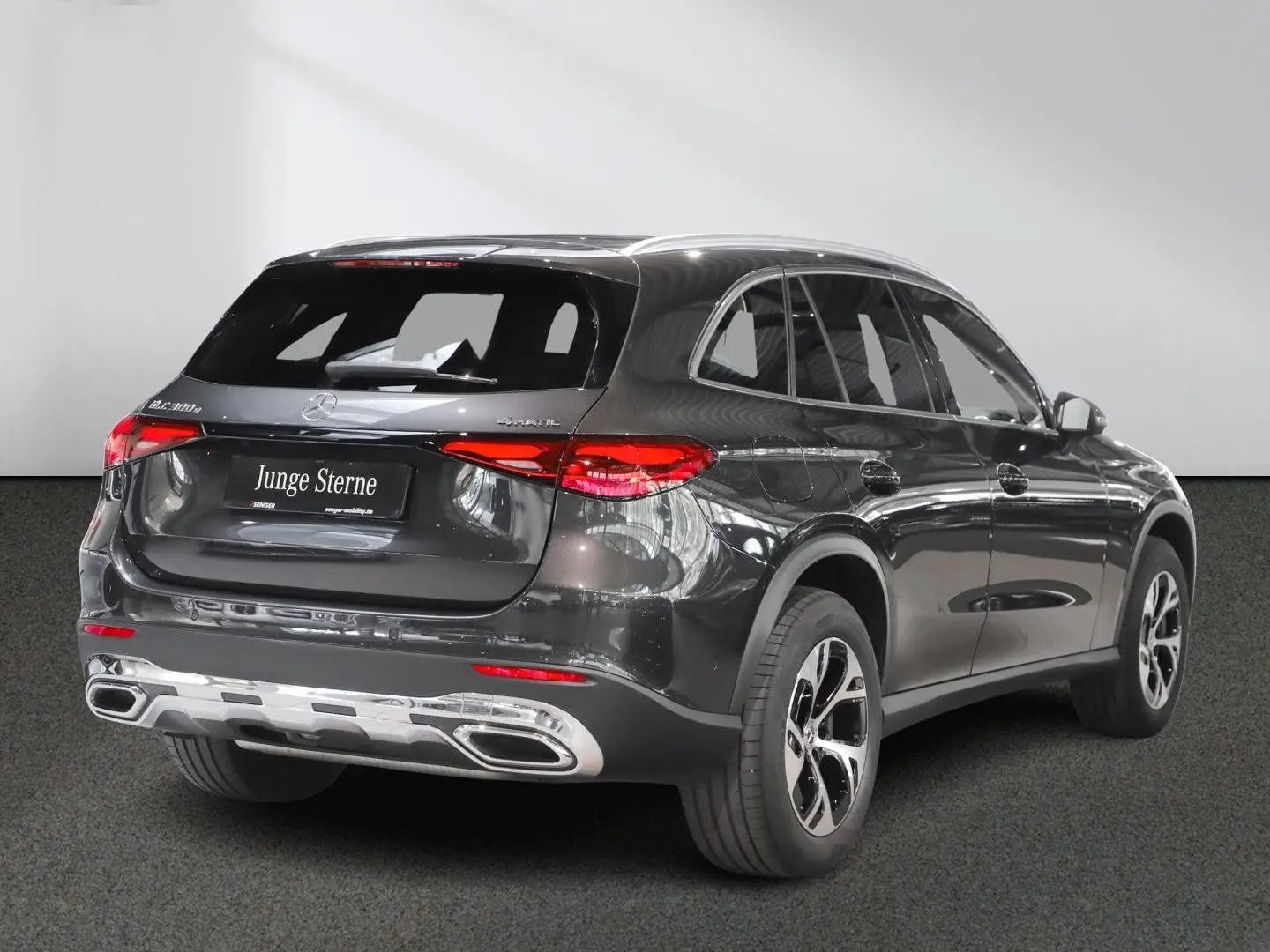 GLC 300 e 4M Avantgarde Memory AHK LED 360°-K.