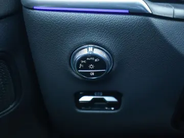 GLC 300 e 4M Avantgarde Advanced Plus Distr. LED