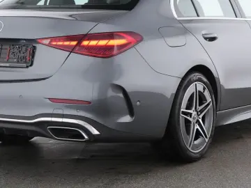 C 180 AMG+DIGITAL LIGHT+NAV+360°+AMBIENTE+18