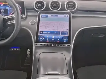 C 180 AMG+DIGITAL LIGHT+NAV+360°+AMBIENTE+18