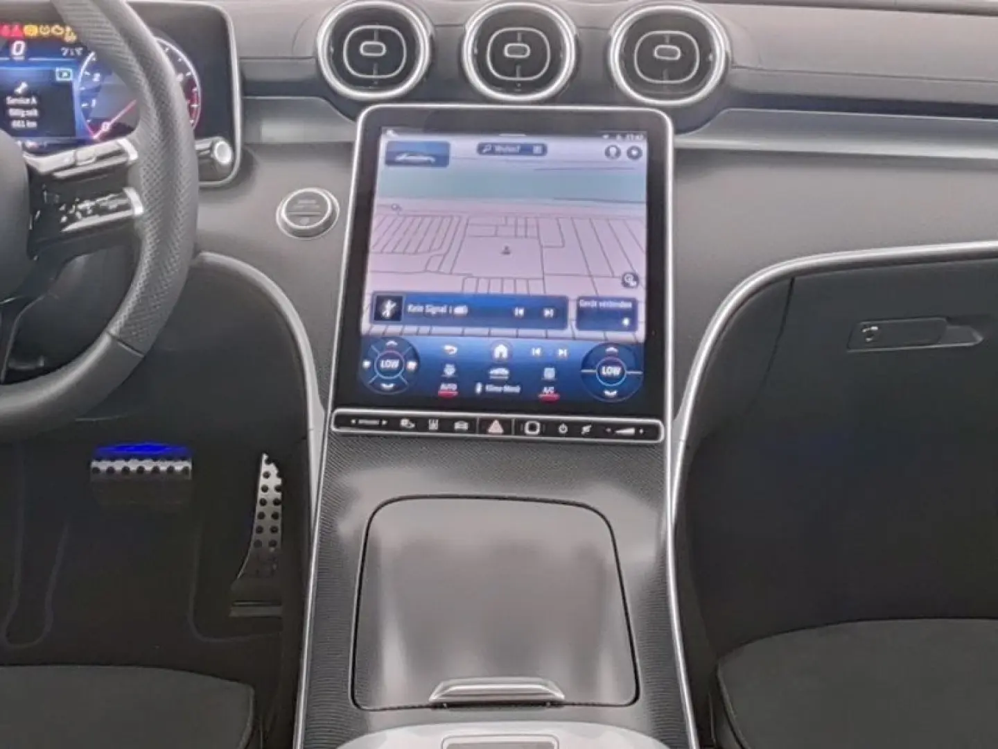 C 180 AMG+DIGITAL LIGHT+NAV+360°+AMBIENTE+18