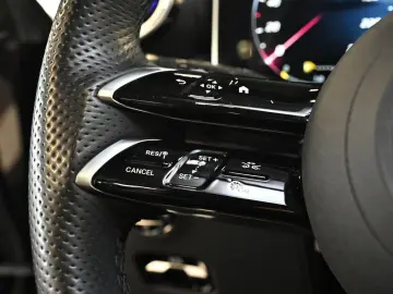 GLC 300 d 4M AMG Sport Advanced Plus AHK LED Pan