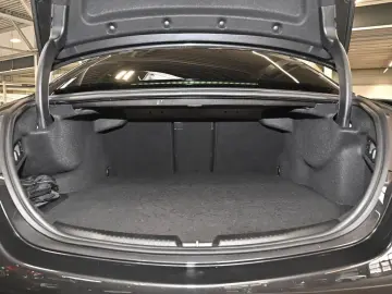 C 300 e AMG Line Night AHK 360° LED+ MBUX 18