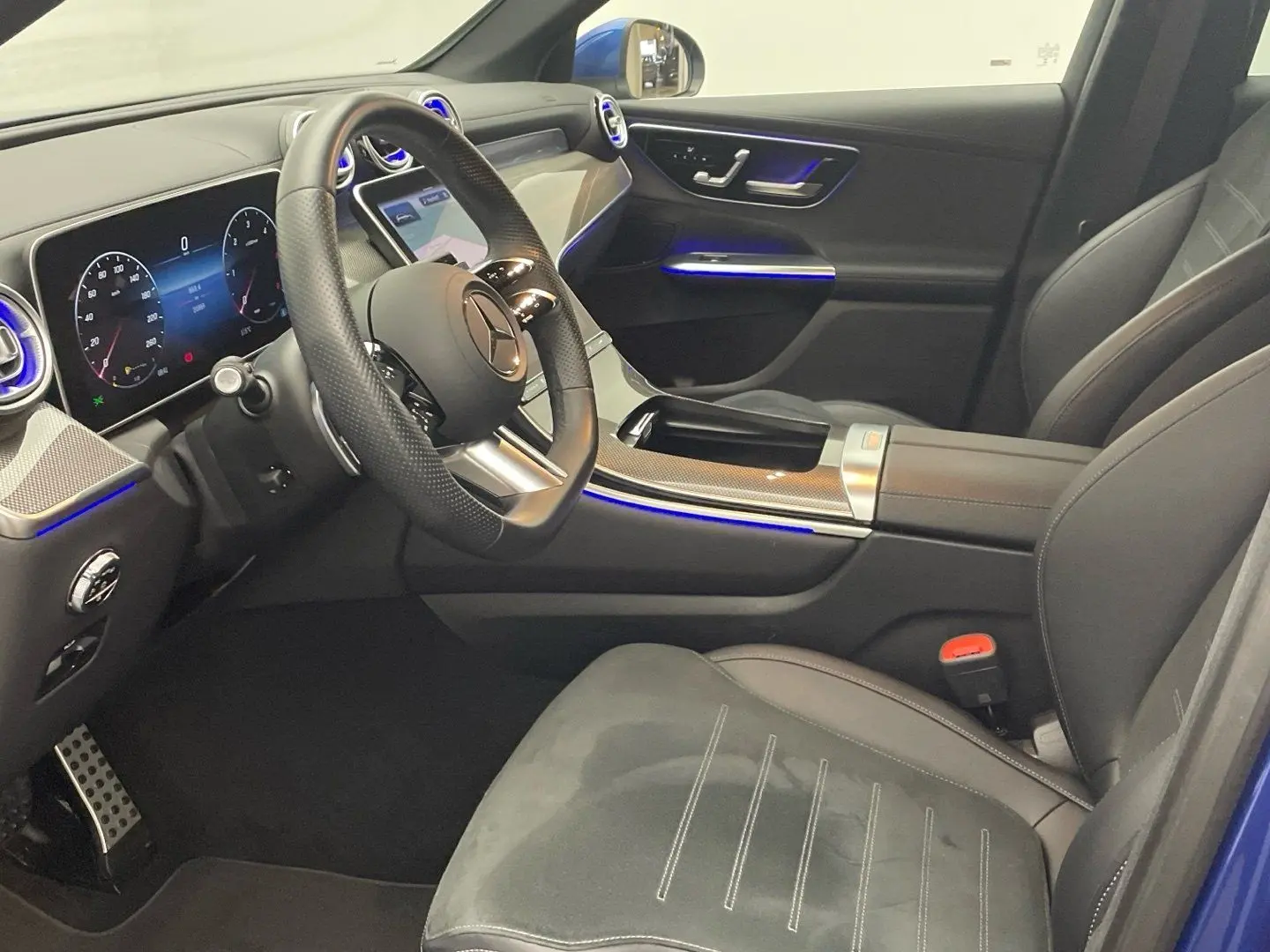 GLC 300 d 4M AMG Digital-Light Distronic AHK