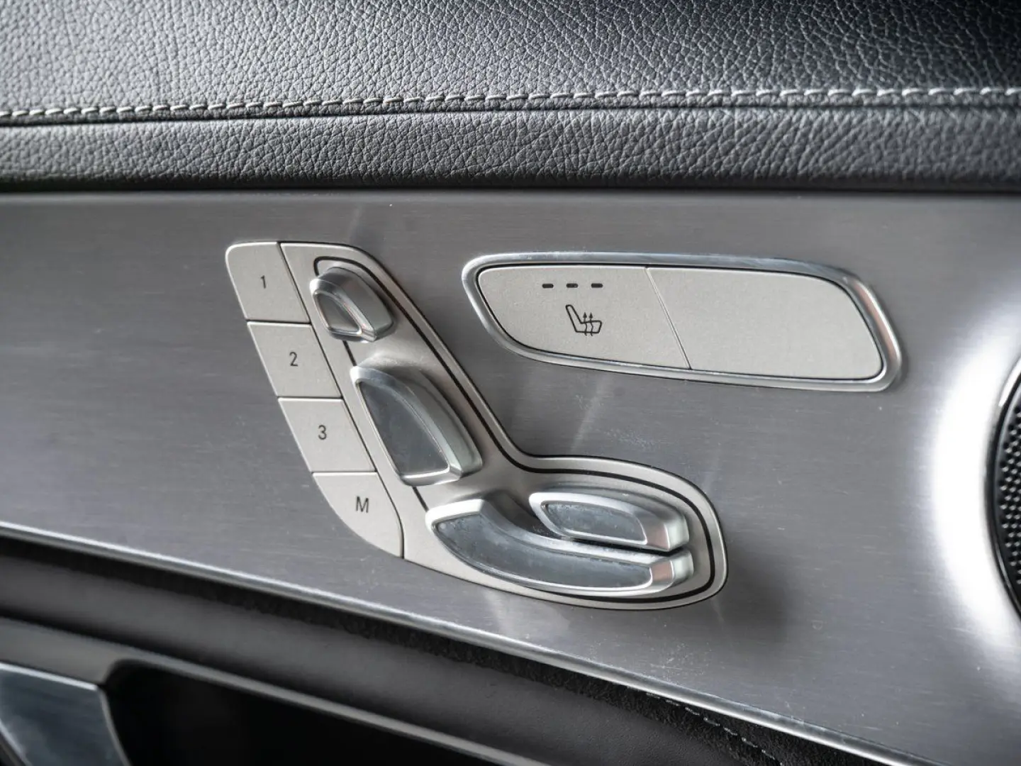 C63 AMG Limousine *COMAND*MEMORY*PANO*