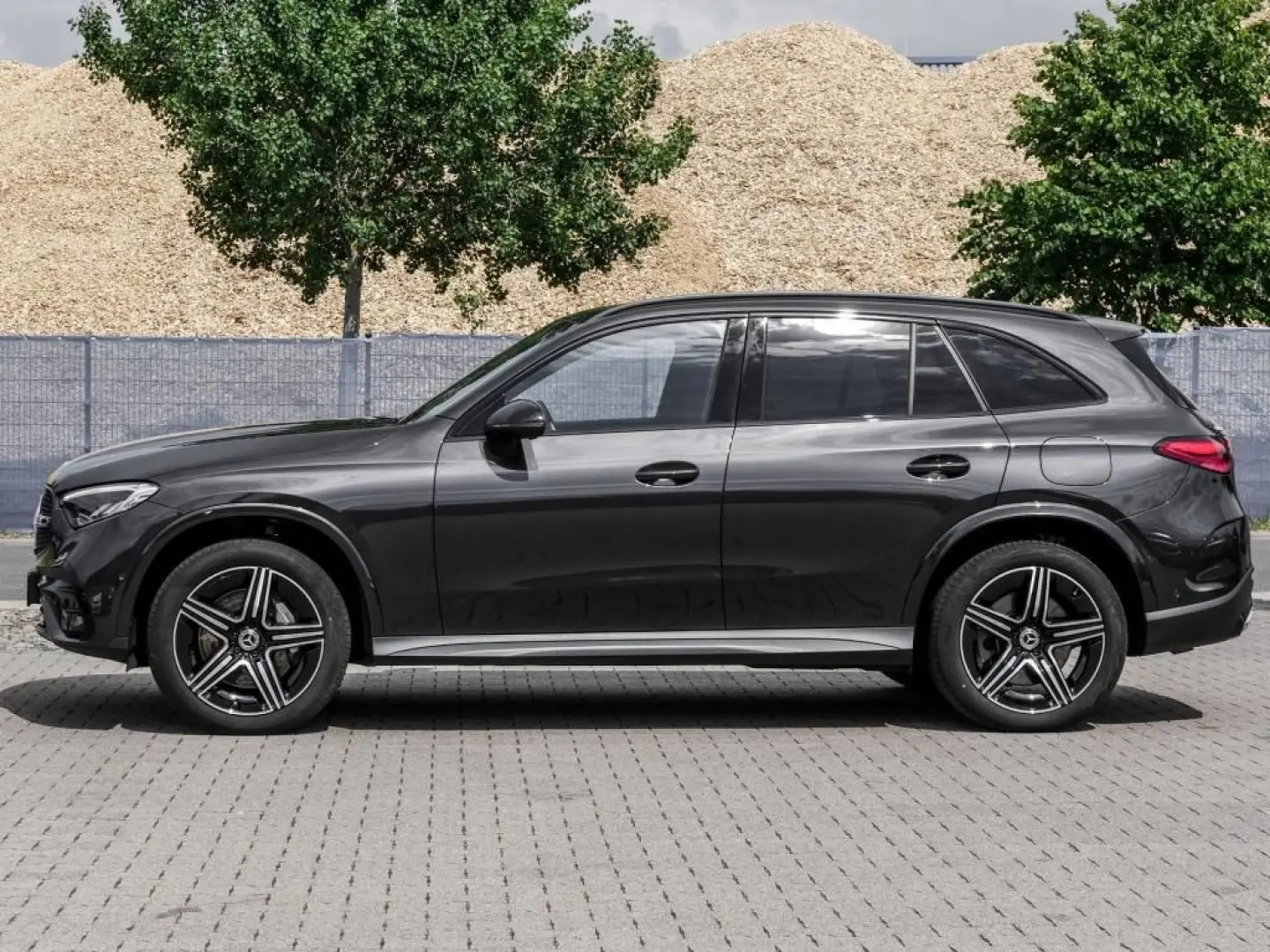 GLC 400 e 4M AMG/LED/Pano/AHK/Memo/Cam/Night/20'
