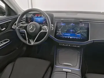E 220 d AVANTGARDE DISTRONIC MEMORY 360° PDC SHZ