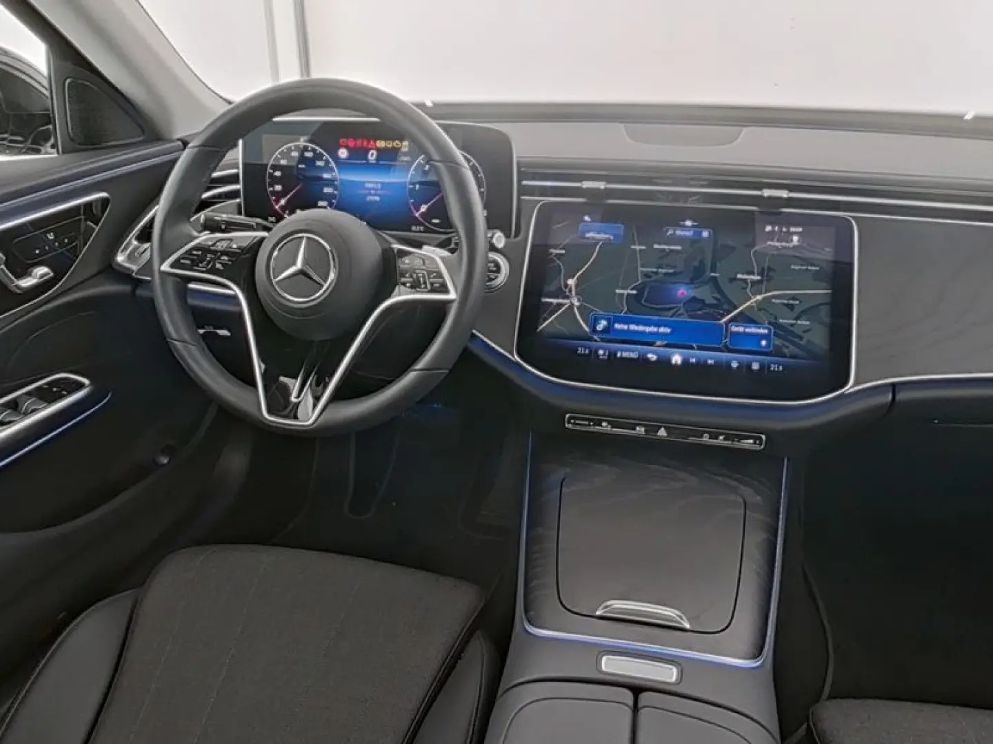 E 220 d AVANTGARDE DISTRONIC MEMORY 360° PDC SHZ