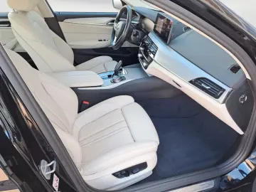 545e xDrive Aktivlenkung ACC Head-Up Leder PDC