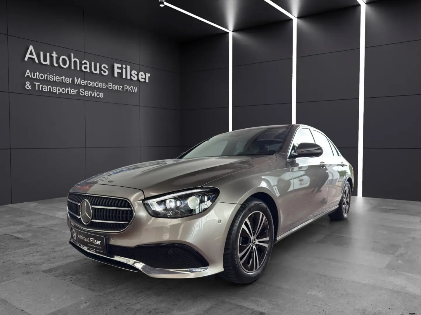 E 200*Avantgarde*Carplay*Distronic* Standh.*AHK*