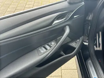 545e xDrive Limousine M Sport AHK ACC H&K HeadUp