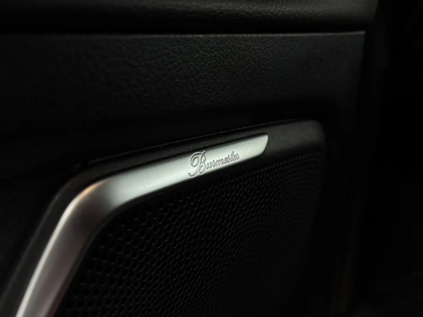 V 300d EDITION Lang 7 SITZER+NAVI+STANDHZG+DISTR