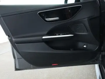 C 180 AMG Line +Night+Schiebedach+Kamera