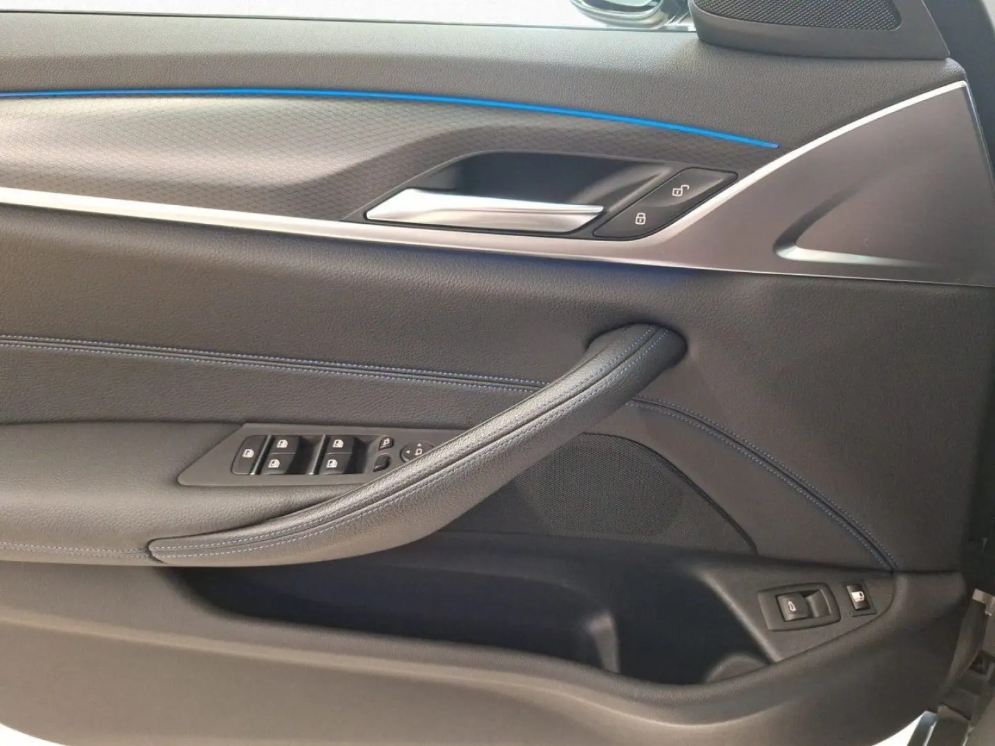 545 xDr M-Sport,LivePro,DAPro,PA,Hi/Fi,AHK,SpoSi