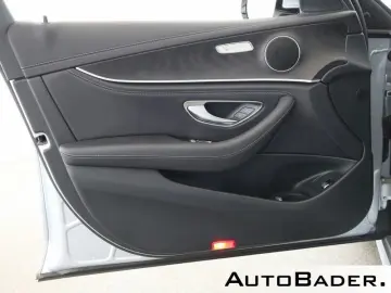 E 300 AMG MBUX SD Park-Spgl-Pkt RFK TOTW DAB 19