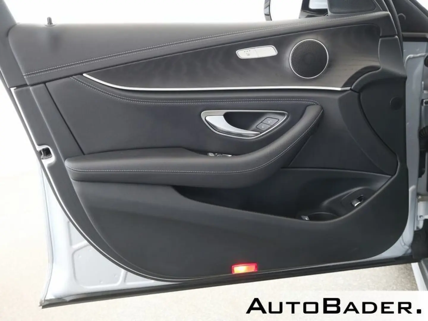 E 300 AMG MBUX SD Park-Spgl-Pkt RFK TOTW DAB 19