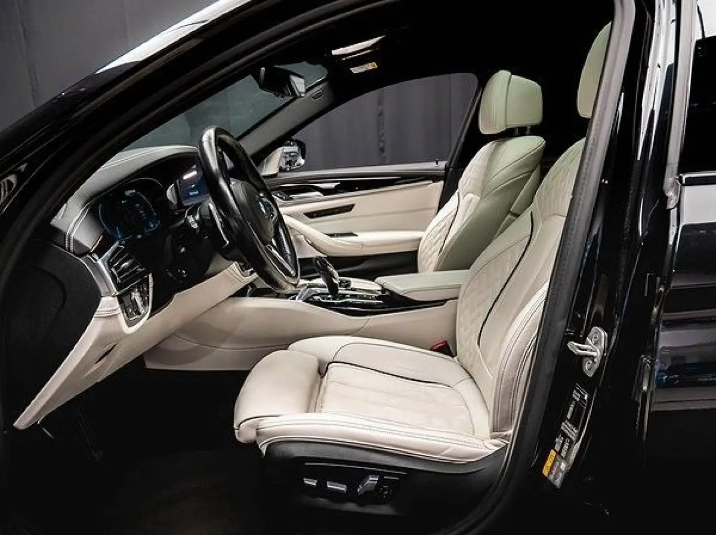 545 e xDrive B&W PANO LASER MERINO HuD 360° VAT