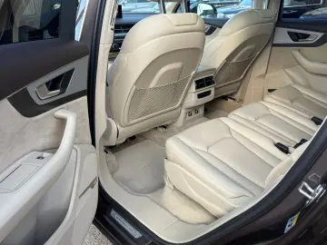 Audi Q7 e-tron 3.0 TDI quattro Tiptronic