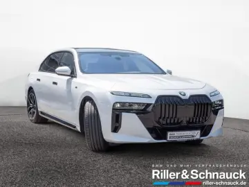740d xDrive M-Sport STANDHZ PANO 360° B&W RSE