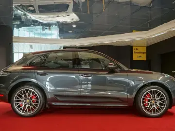 Macan GTS MWST ACC AHK Carbon Pano Sport-Chrono 