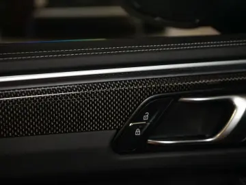 Macan GTS MWST ACC AHK Carbon Pano Sport-Chrono 