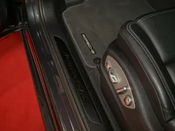 Macan GTS MWST ACC AHK Carbon Pano Sport-Chrono 