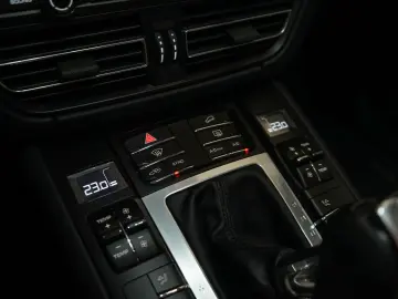 Macan GTS MWST ACC AHK Carbon Pano Sport-Chrono 