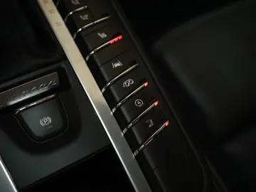 Macan GTS MWST ACC AHK Carbon Pano Sport-Chrono 