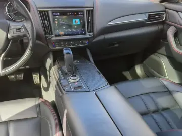 Levante GranSport S Q4 Pano AHK
