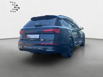 SQ7 TFSI*NAVI*HUD*LEDER*AHK*7-SITZER*PANO*OPTIK-