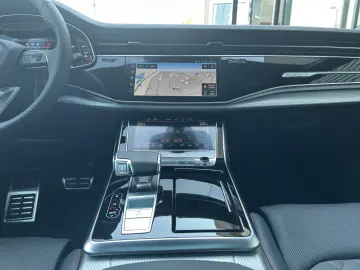 SQ7 TFSI*NAVI*HUD*LEDER*AHK*7-SITZER*PANO*OPTIK-