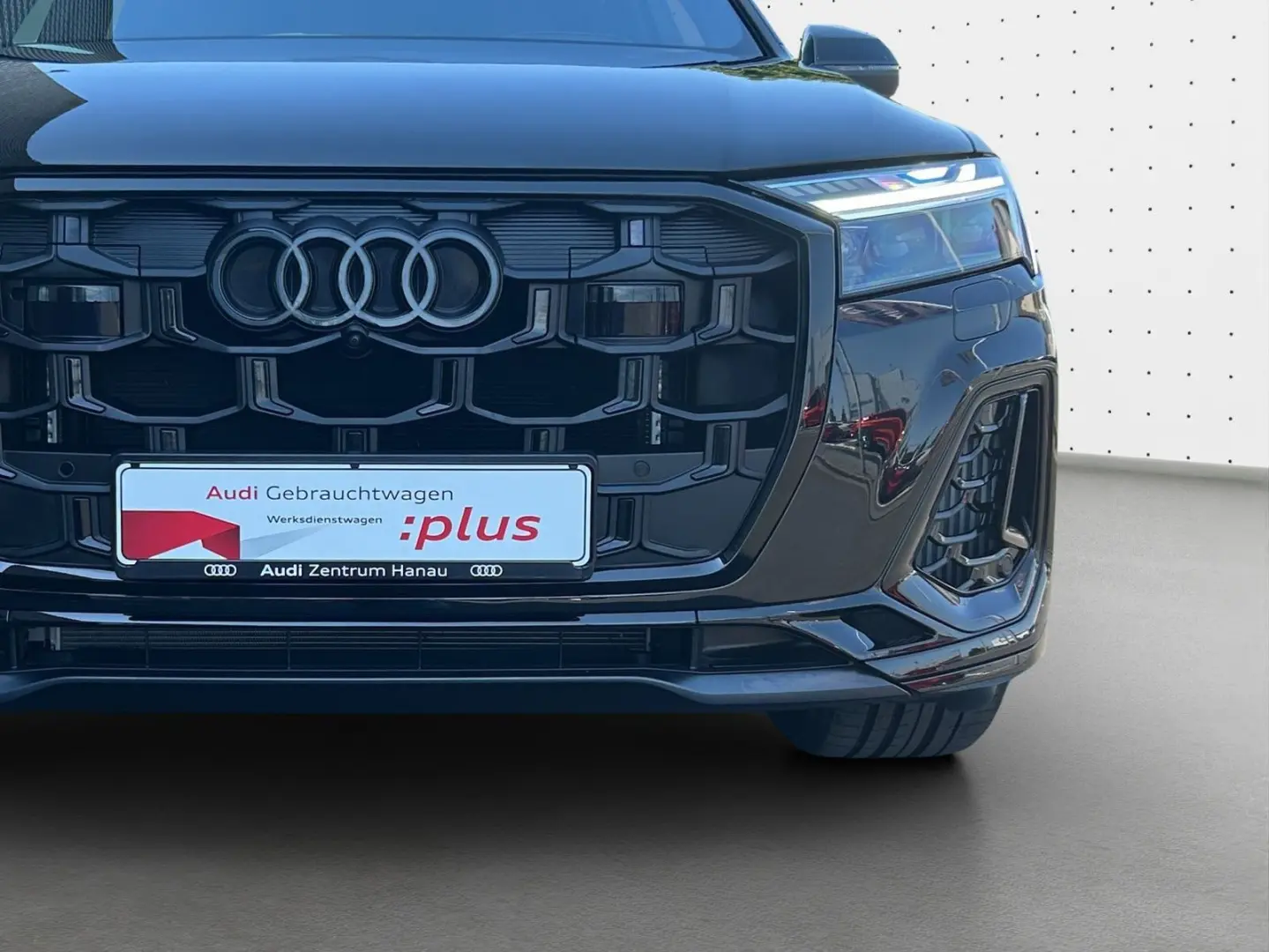 SQ7 TFSI*NAVI*HUD*LEDER*AHK*7-SITZER*PANO*OPTIK-