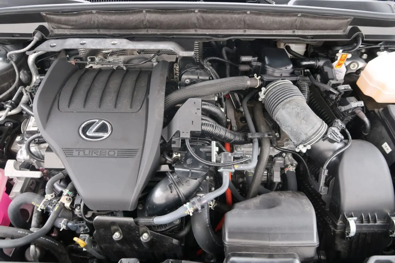 RX 500h F SPORT+