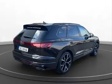 Touareg 3.0 TDI 4MOTION R-Line BLACK STYLE | AHK