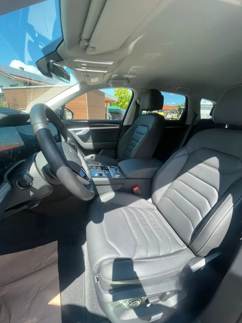 Touareg Elegance 4Motion / Leder / Kamera