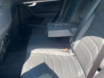 Touareg Elegance 4Motion / Leder / Kamera