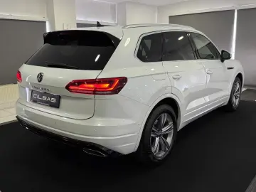 Touareg Elegance 4Motion R-Line LUFT*AHK*VIRTUAL