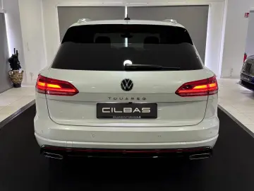 Touareg Elegance 4Motion R-Line LUFT*AHK*VIRTUAL