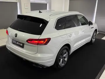 Touareg Elegance 4Motion R-Line LUFT*AHK*VIRTUAL