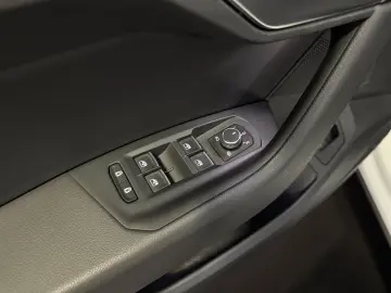 Touareg Elegance 4Motion R-Line LUFT*AHK*VIRTUAL