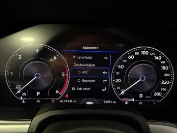 Touareg Elegance 4Motion R-Line LUFT*AHK*VIRTUAL