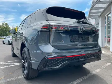 Tiguan R-Line 2.0 TDI+DSG+ALLRAD+HD-MATRIX+IQ-DR