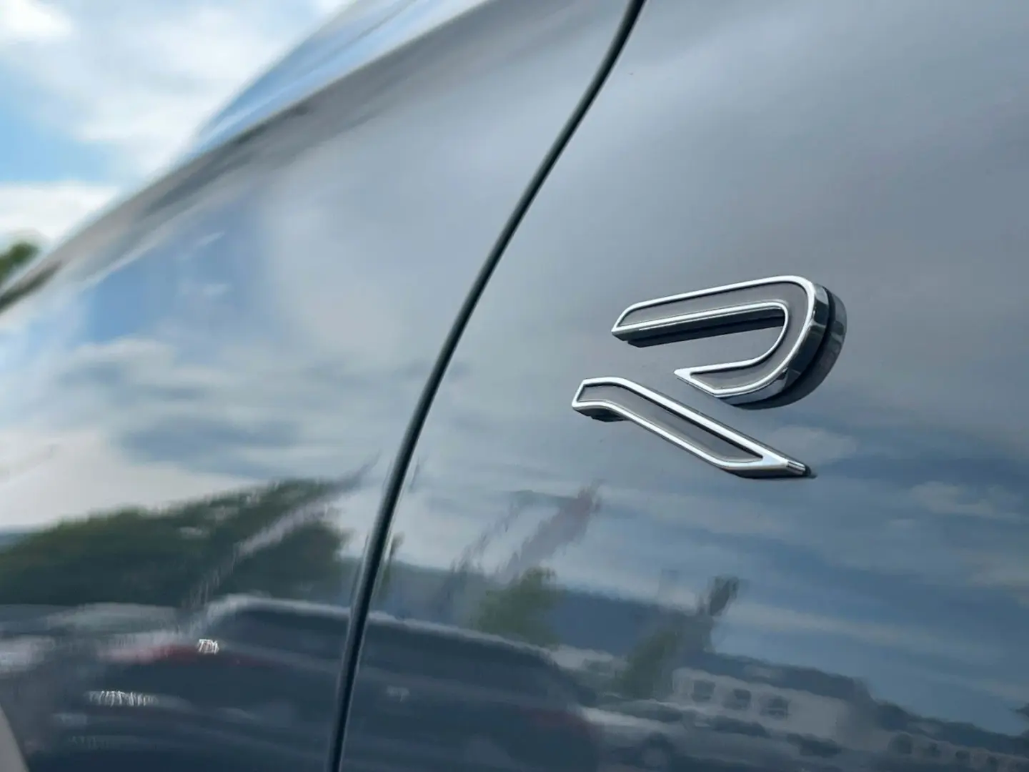Tiguan R-Line 2.0 TDI+DSG+ALLRAD+HD-MATRIX+IQ-DR
