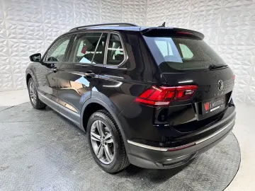 Tiguan 2.0 TDI SCR 4MOTION DSG Life+MATRIX+PANO+