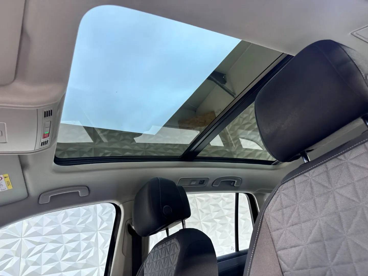 Tiguan 2.0 TDI SCR 4MOTION DSG Life+MATRIX+PANO+