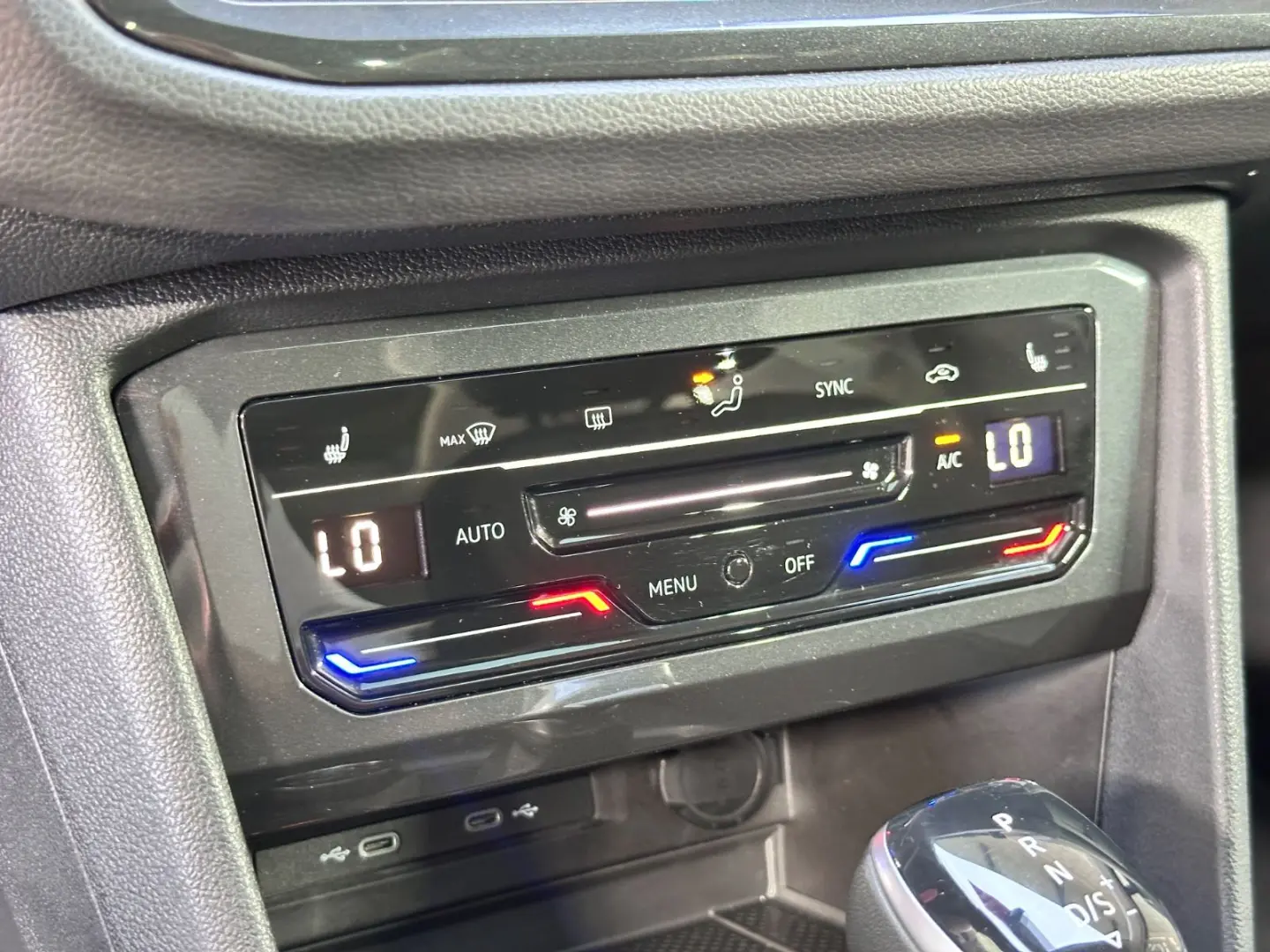 Tiguan 2.0 TDI SCR 4MOTION DSG Life+MATRIX+PANO+