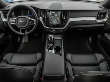 XC60 T8 Twin Engine AWD R Design Plug-In Pano St